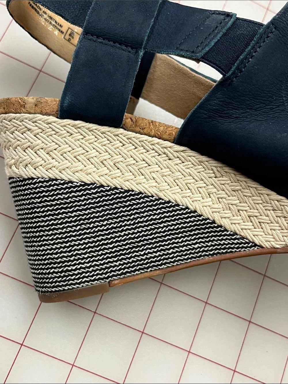 CLARKS 